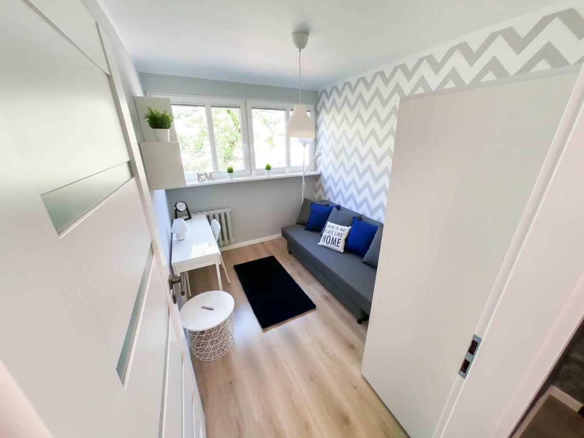 New Apartment - 300 M Town Hall - 3 Rooms - 7 People Breslavia Esterno foto
